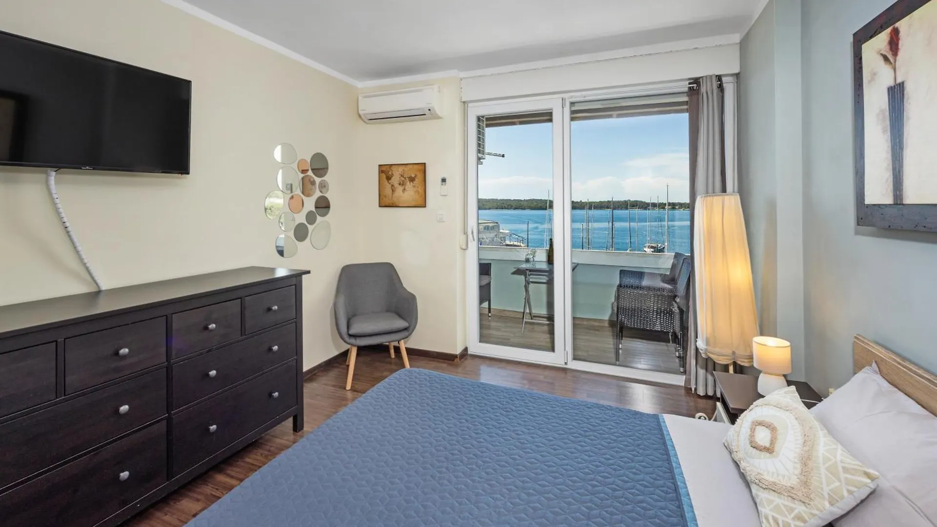 Apartment Seaview Arena 0*, Pula Croatia
